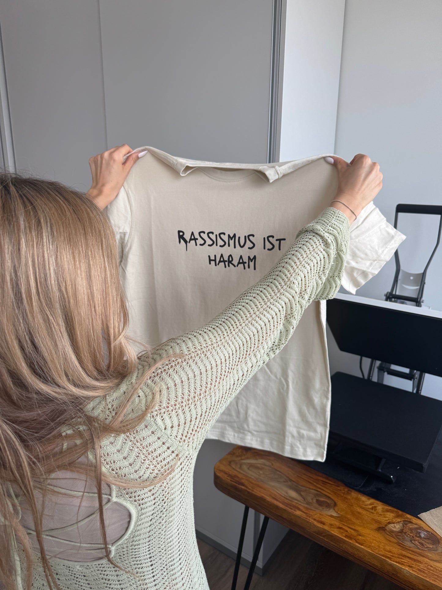 Oversize Rassismus ist haram Shirt